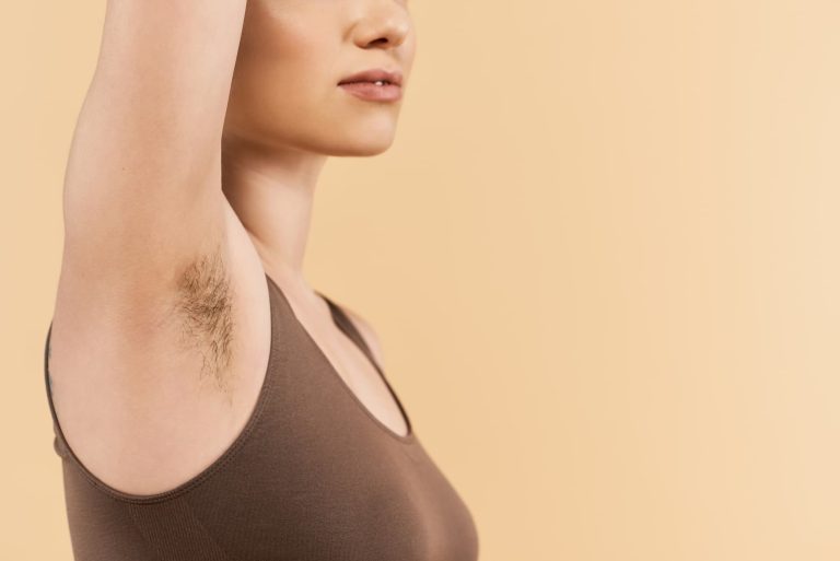 Mes poils repoussent en 1 jour : mon expérience et ce que j'ai compris