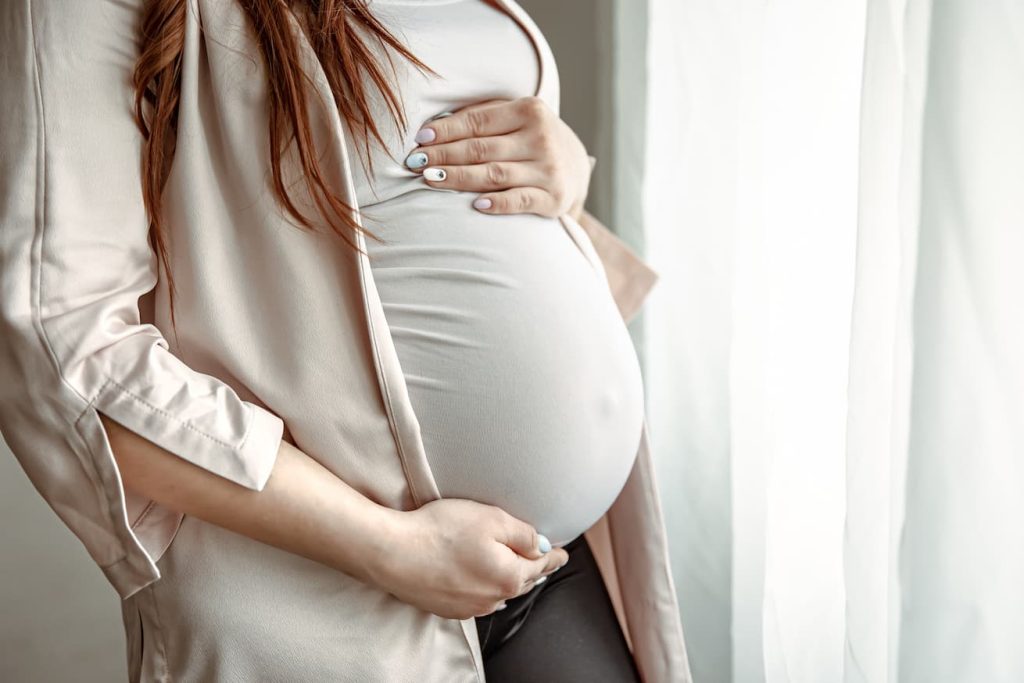 À partir de quand porter un bola de grossesse ? Mon expérience perso