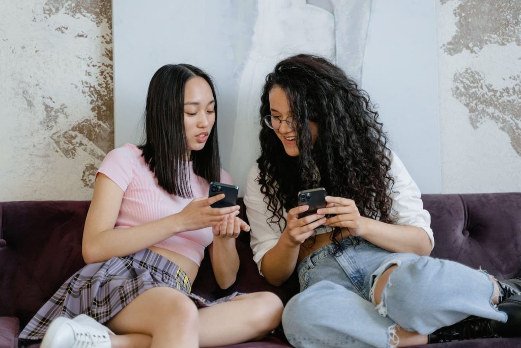 Comment se décrire sur un site de rencontre quand on est une femme