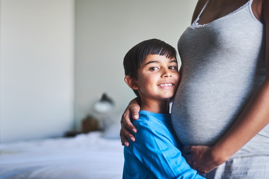 Enceinte, mon fils a sauté sur mon ventre